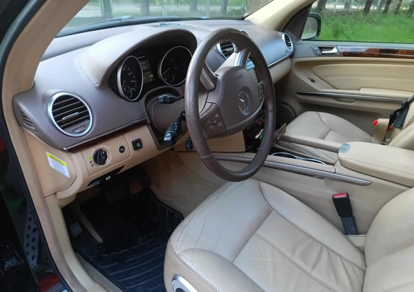 Mercedes-Benz GL cena 46999 przebieg: 357000, rok produkcji 2007 z Narol małe 137